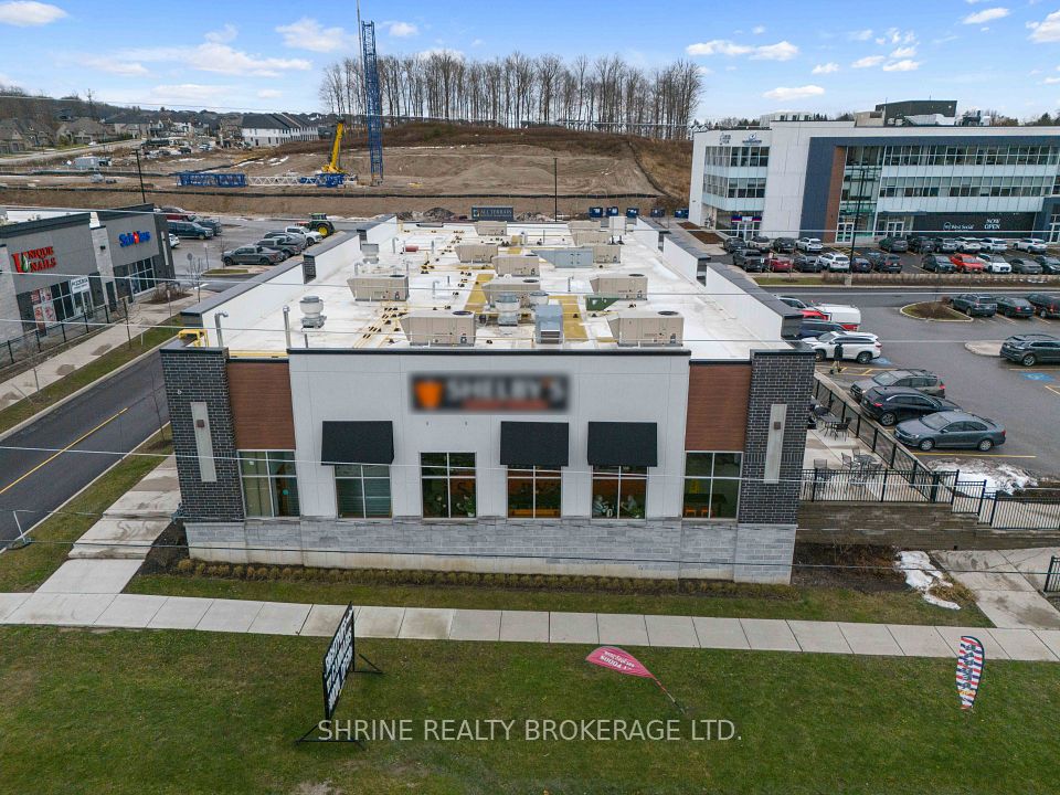 1876 Oxford Street W, London South, ON N6K 0J8