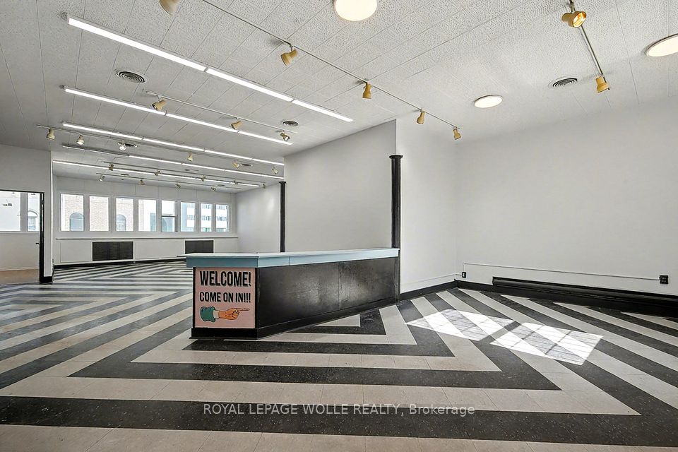 19 King Street E, Kitchener, ON N2G 2K4