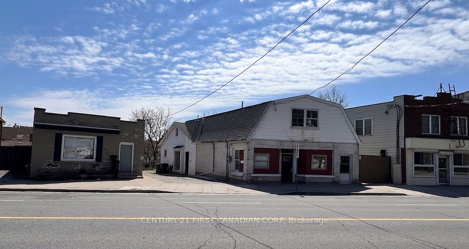 745 & 749 HAMILTON Road, London East, ON N5Z 1T8