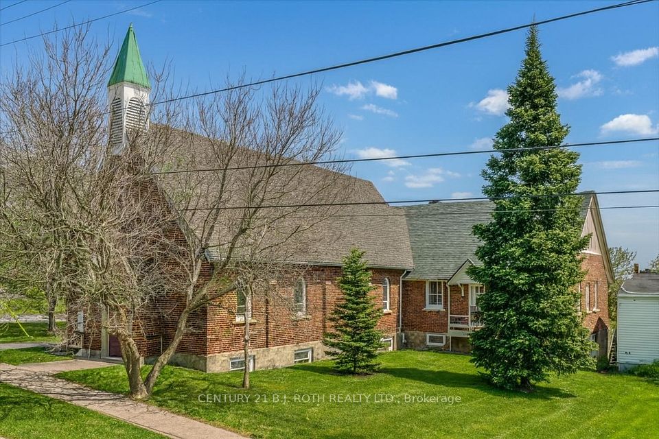 396 Antwerp Avenue, Greater Sudbury, ON P3C 4M7