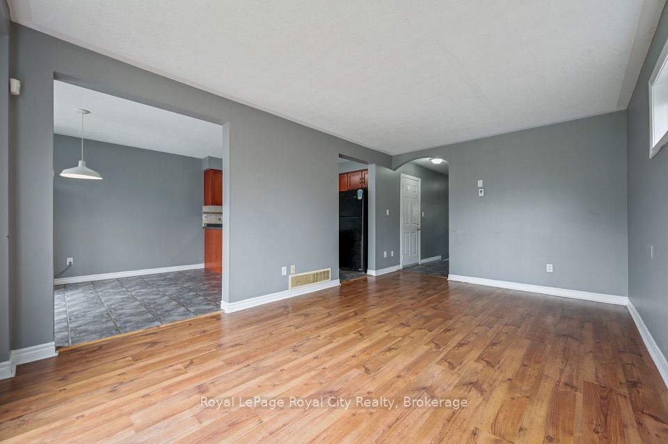 Detached at 30 Darnell Road, Guelph, ON N1G 5K3, Guelph