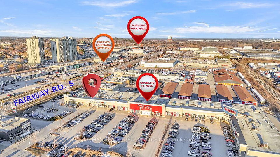 589 Fairway Road S, Kitchener, ON N2C 1X4