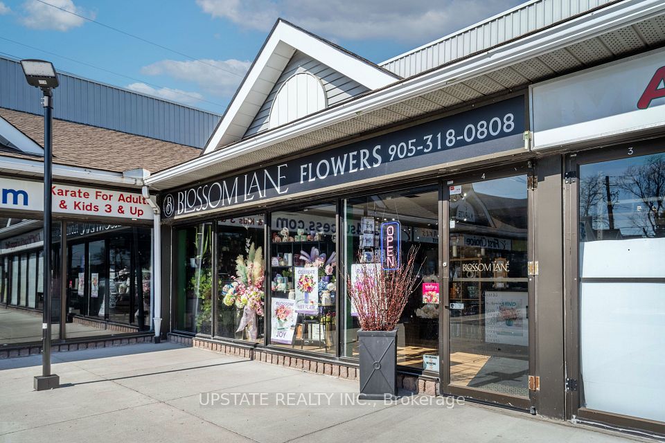 1760 Upper James Street 4, Hamilton, ON L9B 1K9
