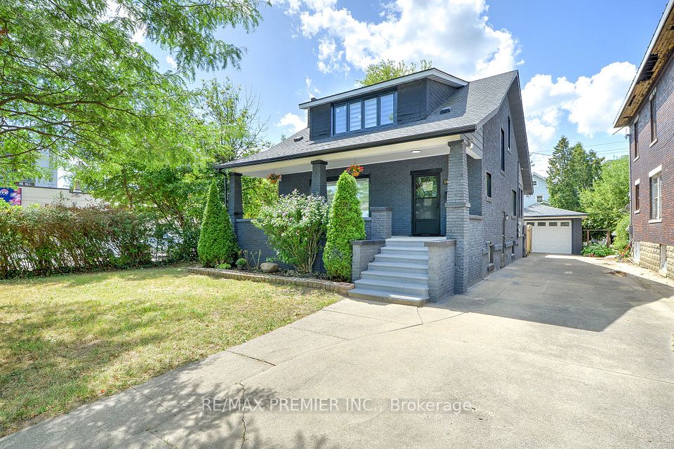 1467 Ouellette Avenue, Windsor, ON N8X 1K1