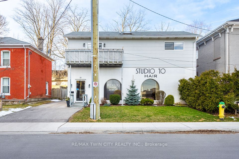 10 Glebe Street E, Cambridge, ON N1S 2P1