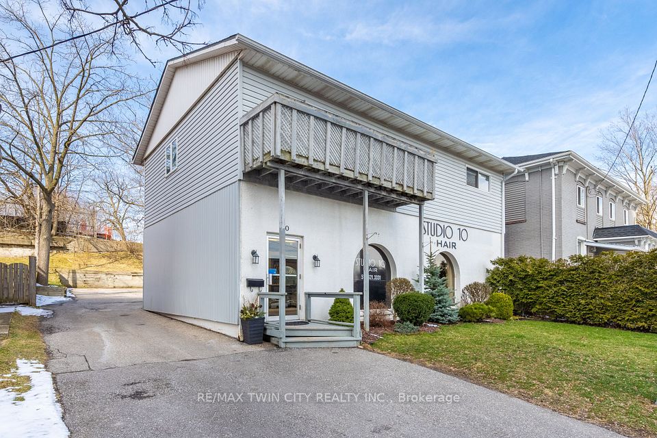 10 Glebe Street E, Cambridge, ON N1S 2P1