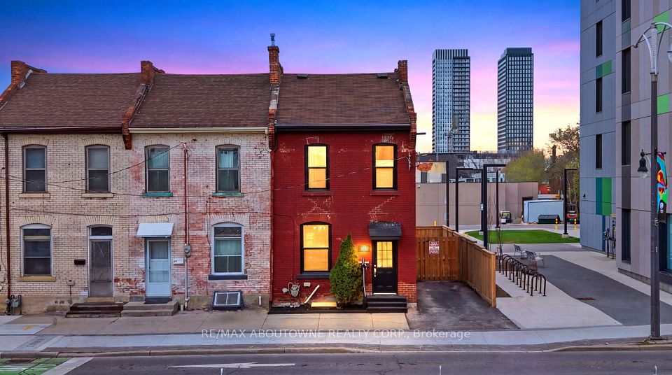 Semi-Detached  at 116 Bay Street N, Hamilton, ON L8R 2P4, Hamilton