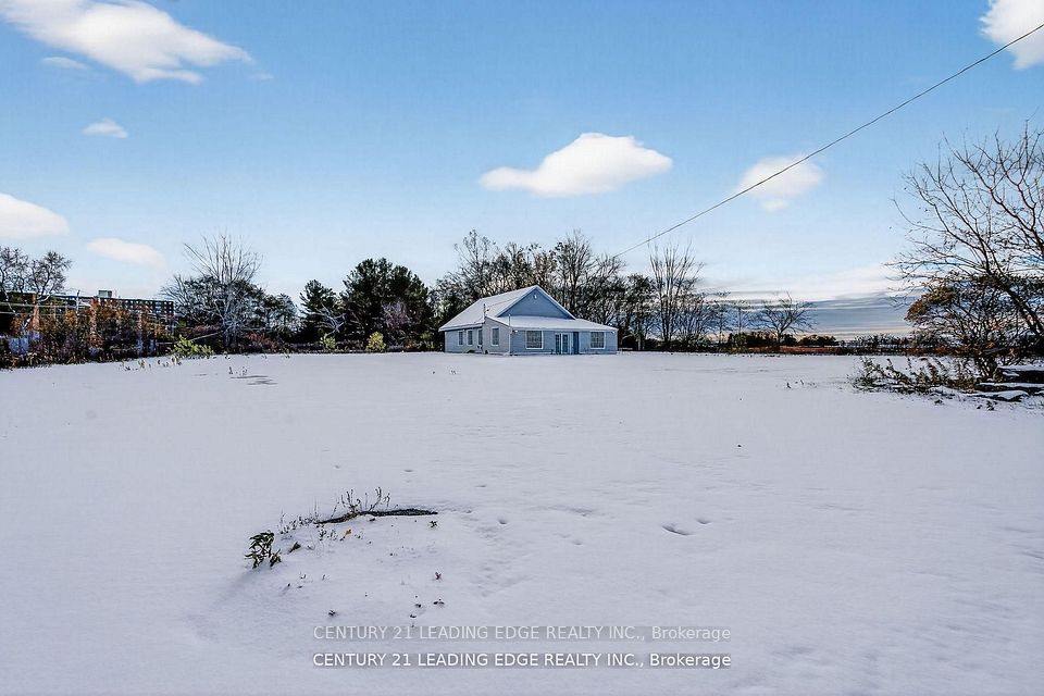 556 Bath Road E, Kingston, ON K7M 2Y3