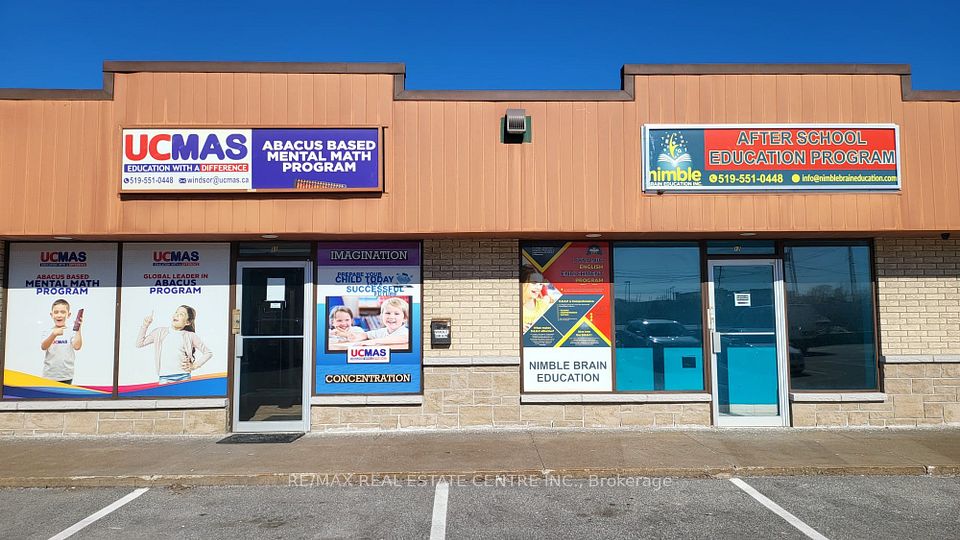 3020 Dougall Avenue 11, Windsor, ON N9E 1A4