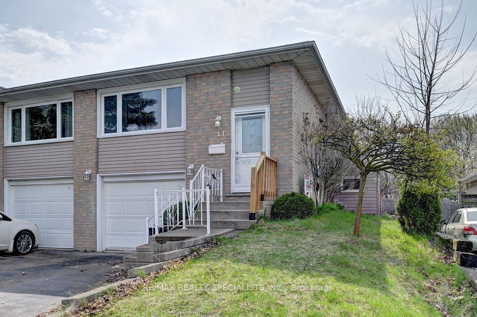 Semi-Detached  at 11 Dinison Crescent, Kitchener, ON N2E 2W3, Kitchener