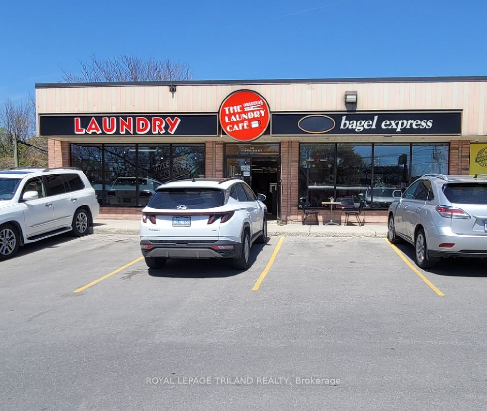 590 Oxford Street E, London North, ON N5Y 3J1