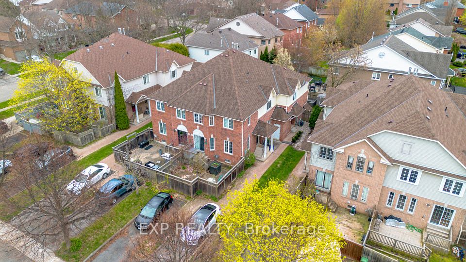 Att/Row/Townhouse at 112 Laurendale Avenue, Hamilton, ON L0R 2H3, Hamilton