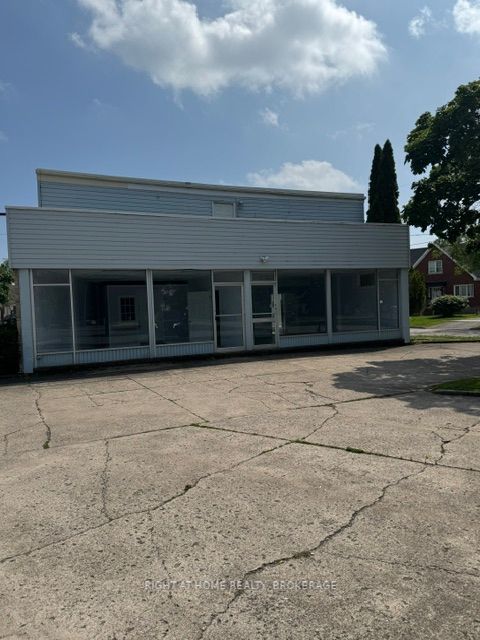 279 Niagara Street, St. Catharines, ON L2M 4V8