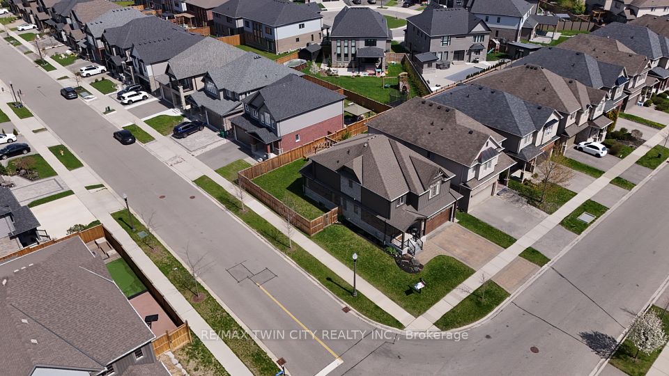 Detached at 255 Falconridge Drive, Kitchener, ON N2K 0B6, Kitchener