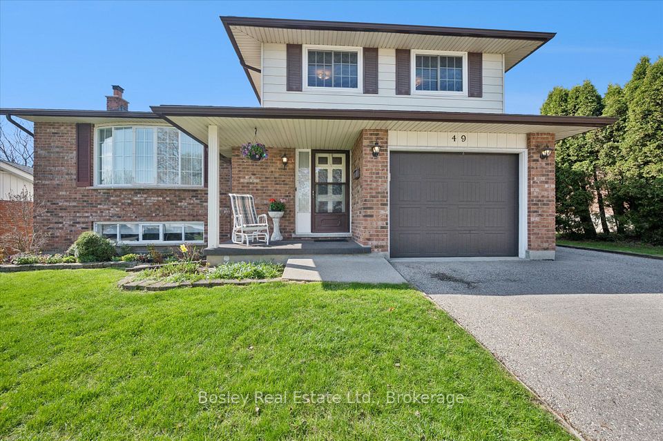 Detached at 49 Ripley Crescent, Kitchener, ON N2N 1W2, Kitchener