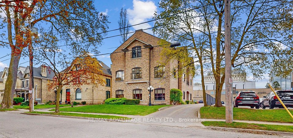 295 Wolfe Street 3, London East, ON N6B 2C4