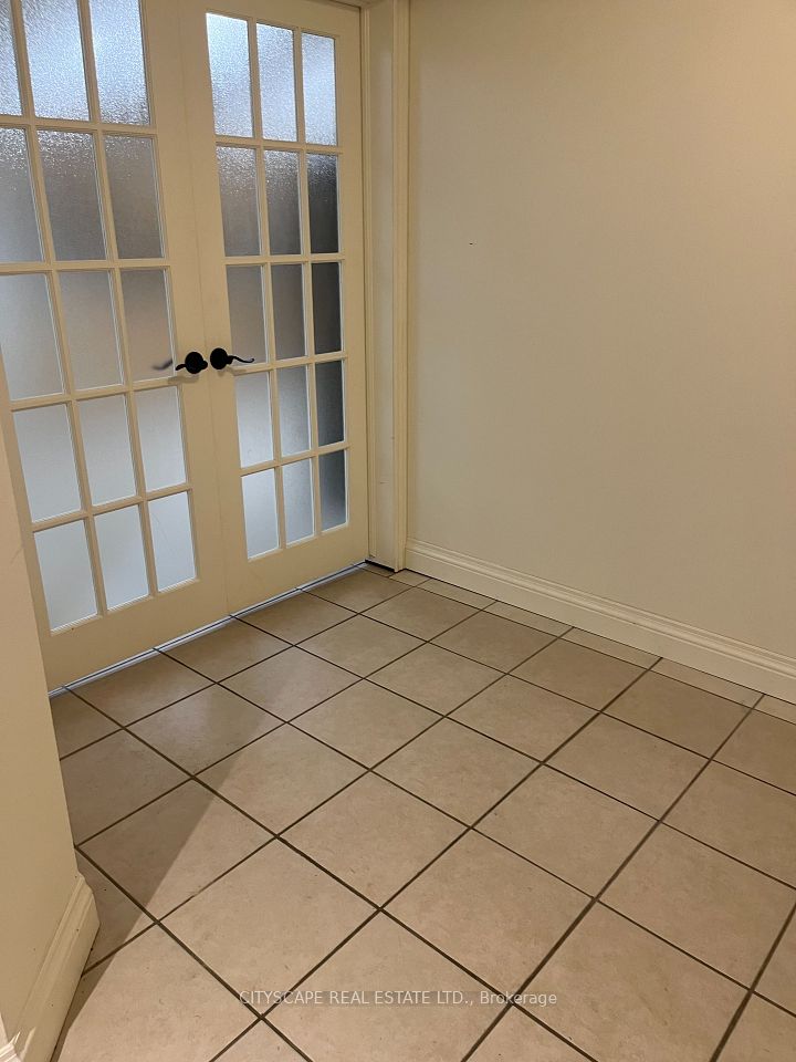 Detached at 74 Creanona Boulevard Bsmt, Hamilton, ON L8E 5T2, Hamilton
