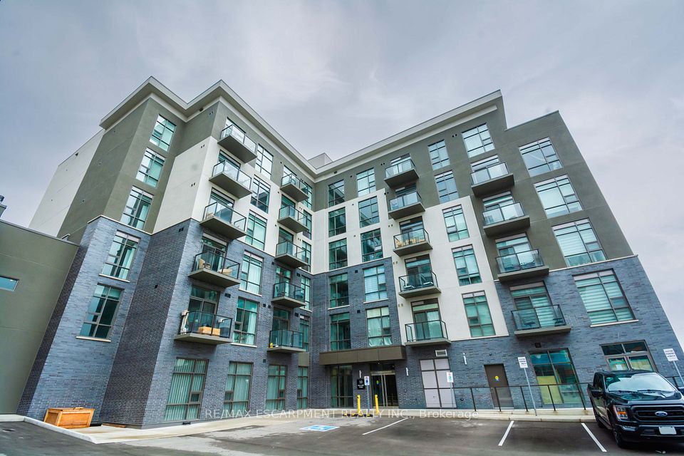 Condo Apartment at 10 Mallard Trail 524, Hamilton, ON L8B 2A7, Hamilton