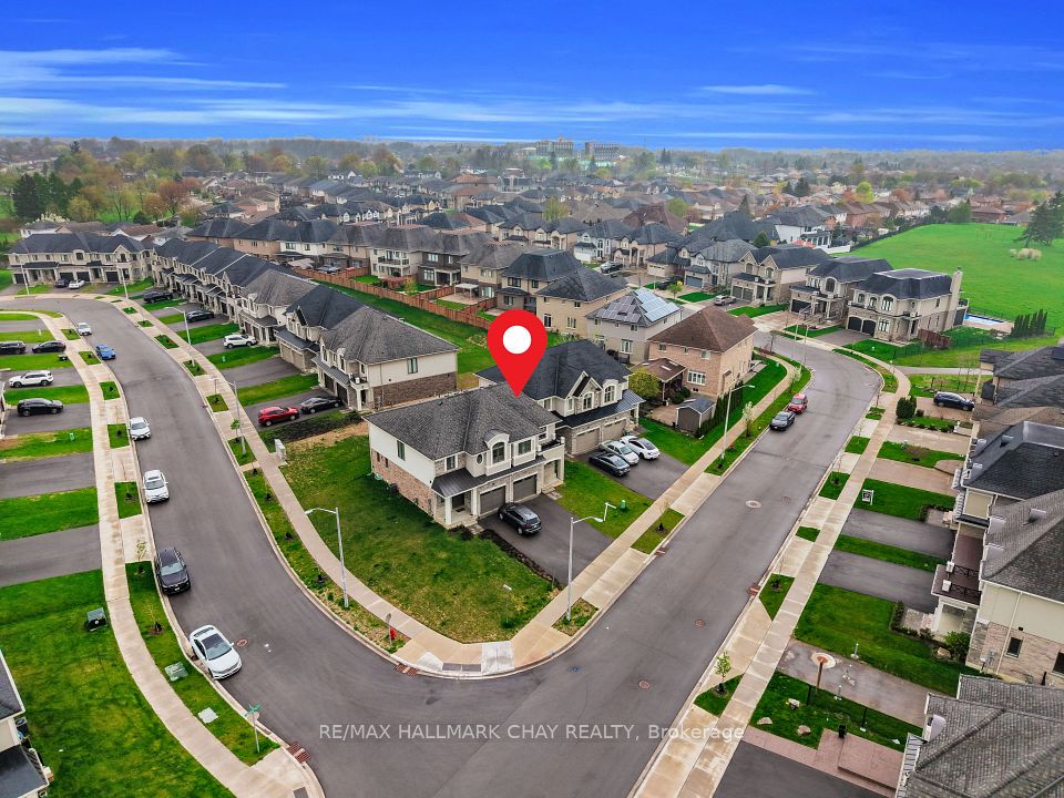 Semi-Detached  at 92 Aquasanta Crescent, Hamilton, ON L9B 0J9, Hamilton