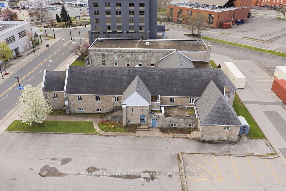 5485 Victoria Avenue, Niagara Falls, ON L2G 3L3