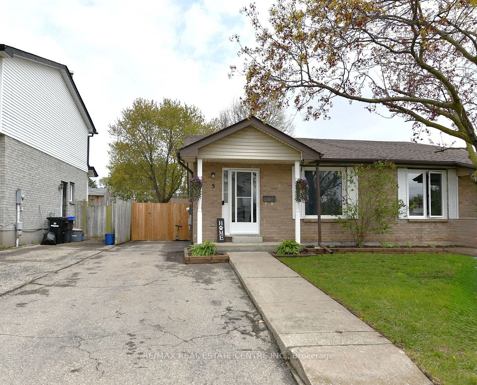 Semi-Detached  at 5 HARMONY Court, Cambridge, ON N1R 7T3, Cambridge