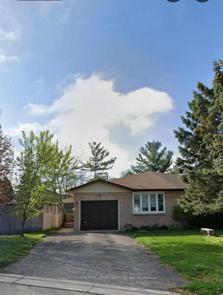 Semi-Detached  at 5 Marcon Court Upper, Kitchener, ON N2E 3G2, Kitchener