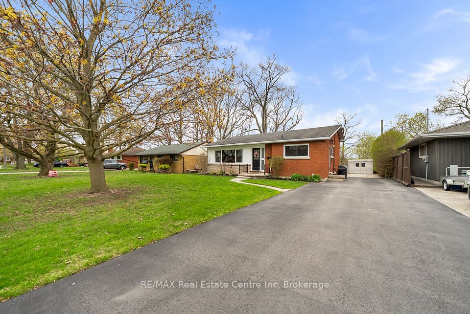 Detached at 54 Highman Avenue, Cambridge, ON N1R 3L7, Cambridge