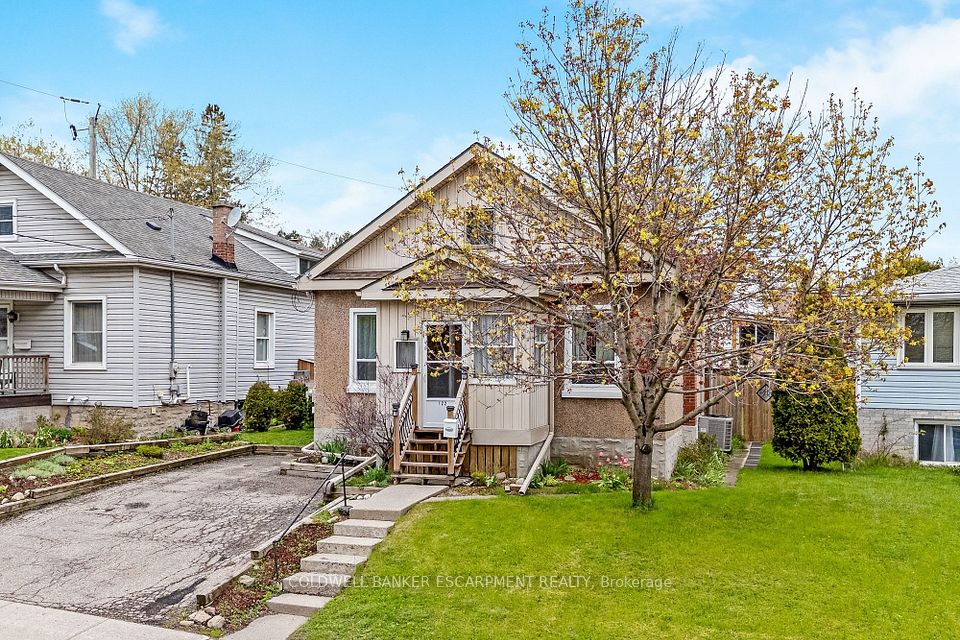Detached at 122 Cedar Street, Cambridge, ON N1S 1W2, Cambridge