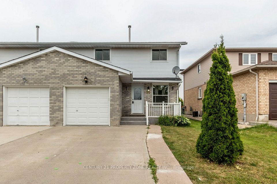 Semi-Detached  at 38 Rauch Court, Kitchener, ON N2N 3C7, Kitchener
