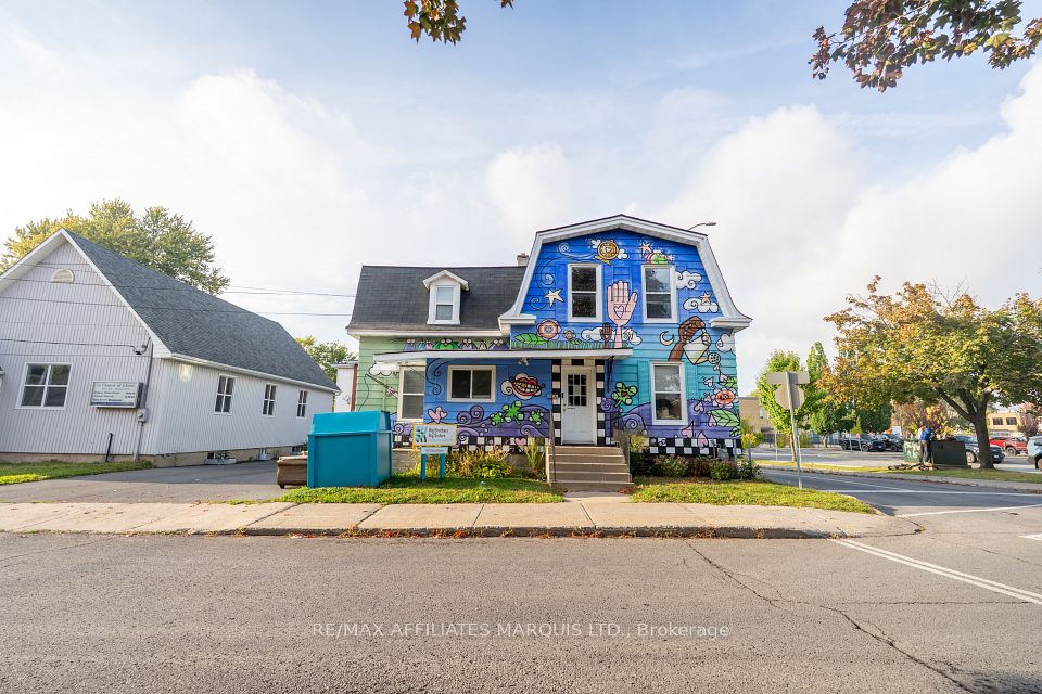 101 Third Street W, Cornwall, ON K6J 2N9