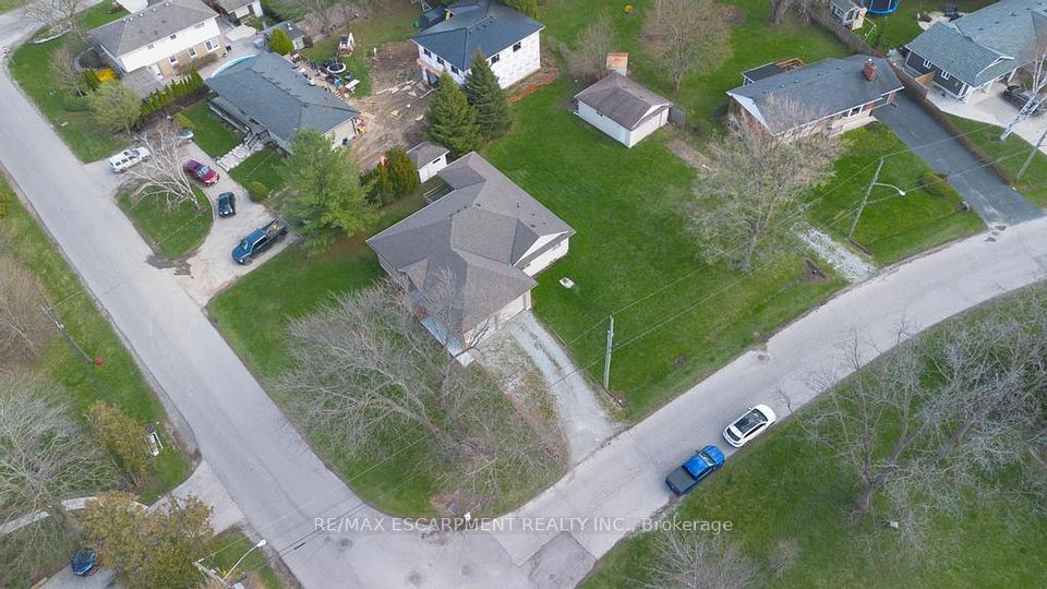 Detached at 80 Lister Avenue, Hamilton, ON L9B 1E2, Hamilton