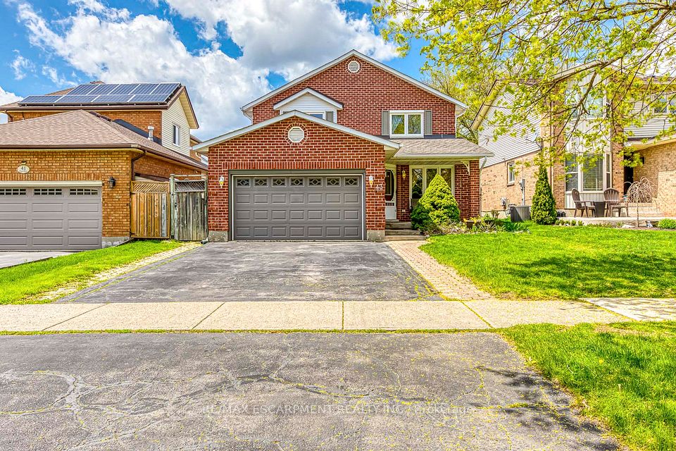 Detached at 43 Niska Drive, Hamilton, ON L0R 2H3, Hamilton