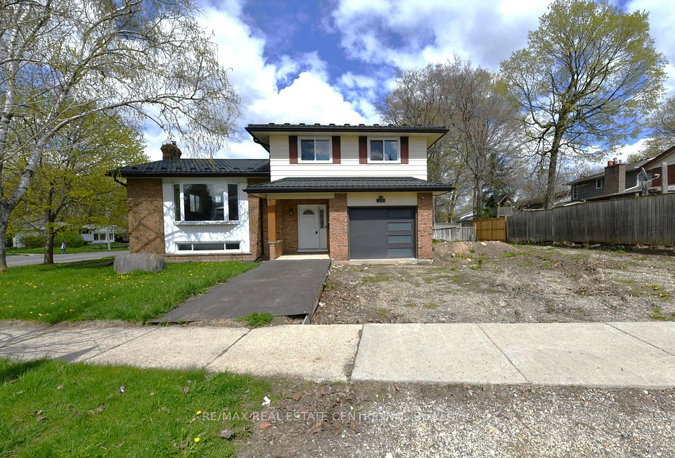 Detached at 110 Silverspring Crescent, Kitchener, ON N2M 4P4, Kitchener