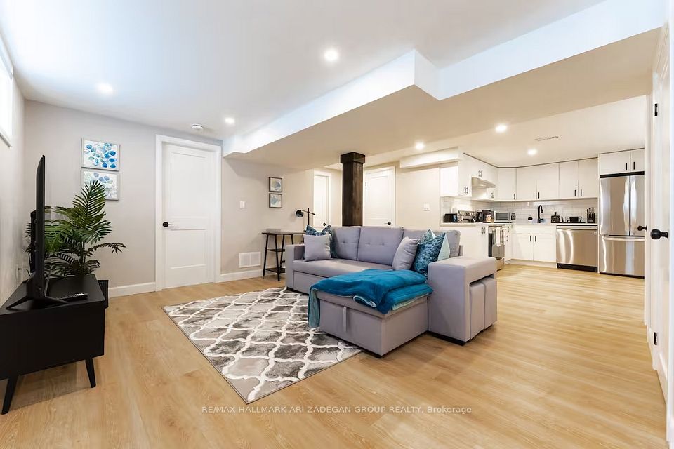 Duplex at 36 Cloke Court Bsmt, Hamilton, ON L8T 1N5, Hamilton