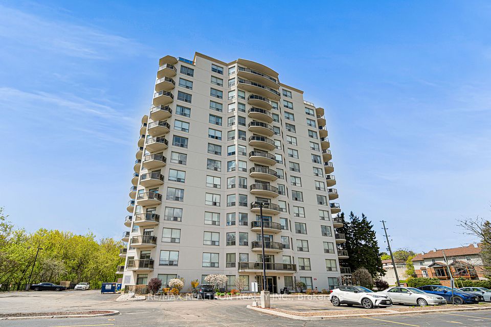 Condo Apartment at 255 Keats Way 203, Waterloo, ON N2L 6N6, Waterloo