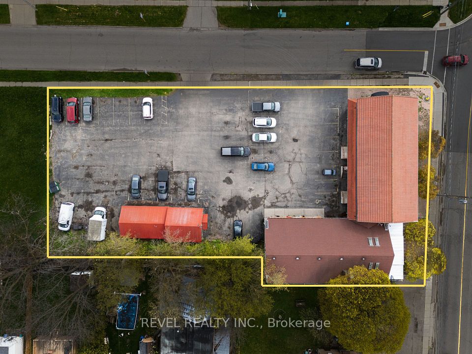204 E Samuelson Street E, Cambridge, ON N1R 1K5