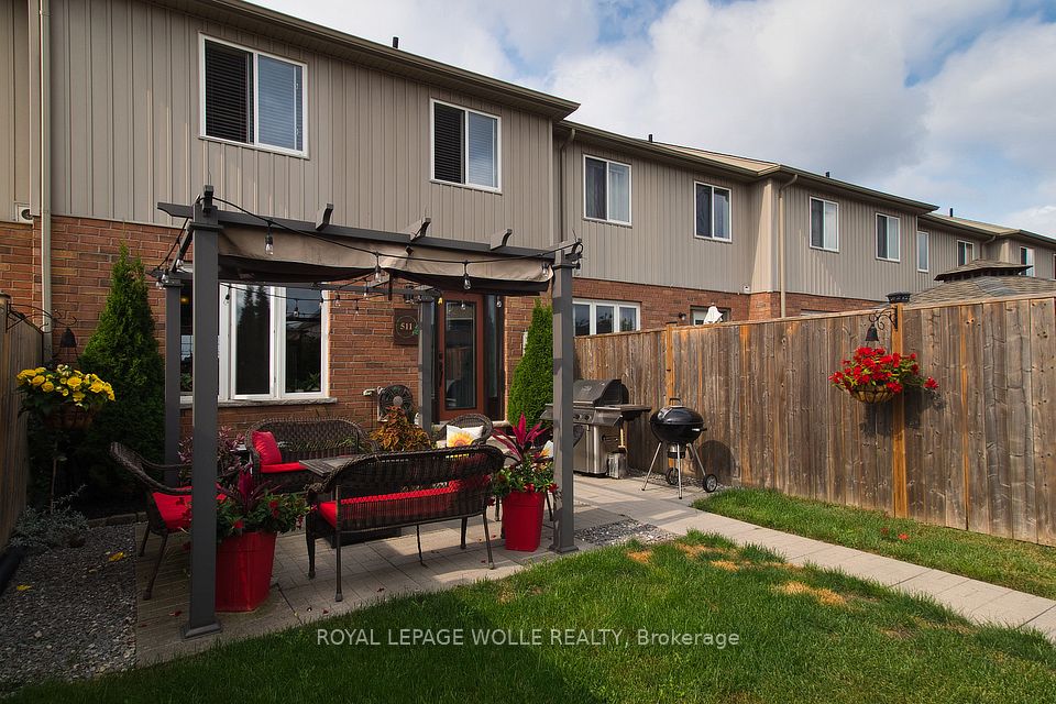 Att/Row/Townhouse at 511 Victoria Road N, Guelph, ON N1E 0G5, Guelph
