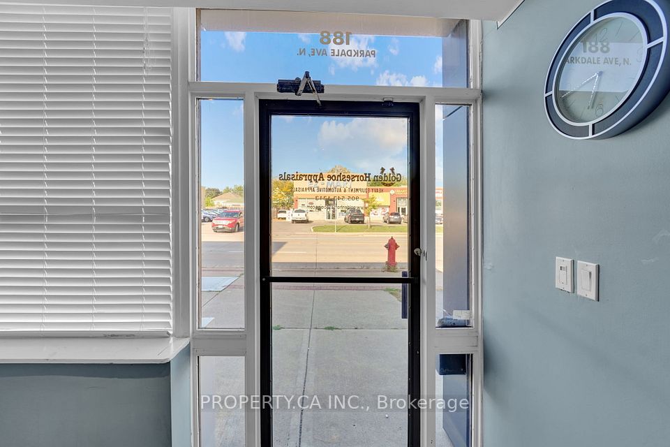 188 Parkdale Avenue N, Hamilton, ON L8H 5X2