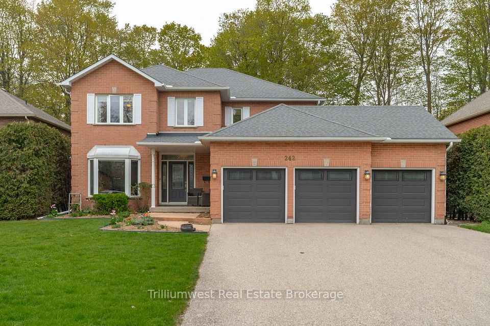Detached at 242 Cheltonwood Crescent, Waterloo, ON N2V 1X9, Waterloo