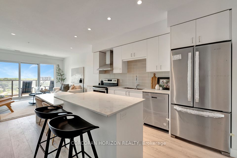 Condo Apartment at 15 Glebe Street 1511, Cambridge, ON N1S 0C3, Cambridge