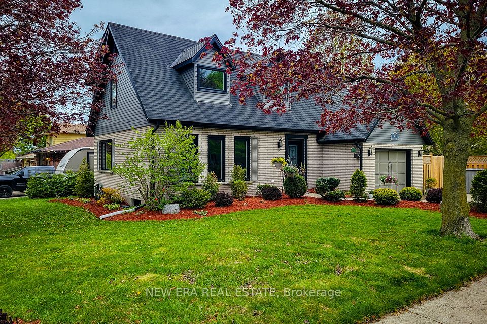Detached at 49 Ashwood Drive, Cambridge, ON N3C 3H7, Cambridge