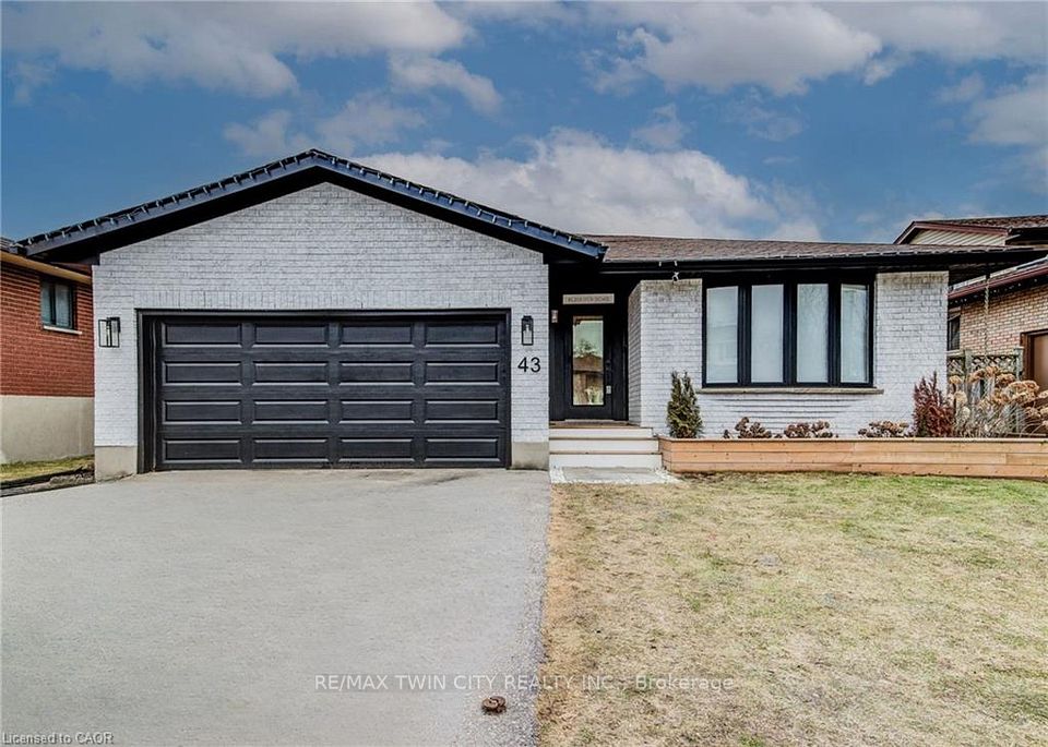 Detached at 43 SOUTHVIEW Crescent, Cambridge, ON N1P 1A3, Cambridge