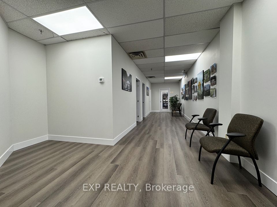 101 CHERRYHILL Boulevard 206, London North, ON N6H 4S4