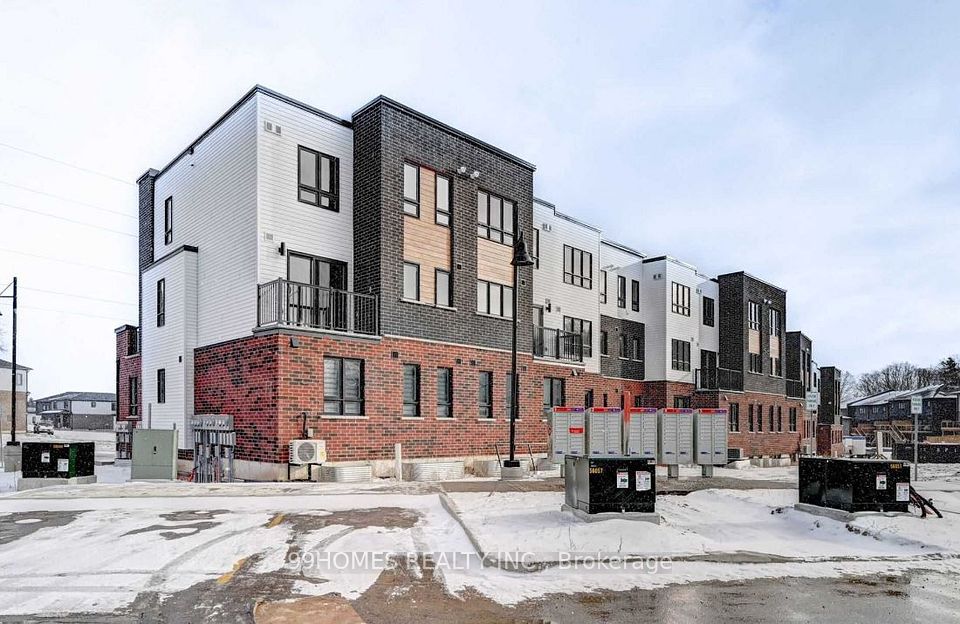 Condo Townhouse at 249 Chapel Hill Drive, Kitchener, ON N2R 0S4, Kitchener
