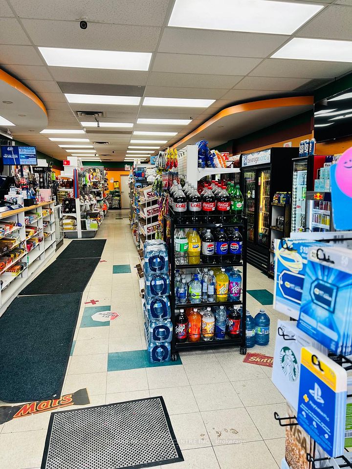 1120 Victoria Street N 6, Kitchener, ON N2B 3T2