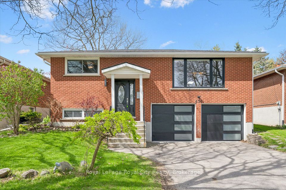 Detached at 637 Cedargrove Place, Waterloo, ON N2L 4Y8, Waterloo