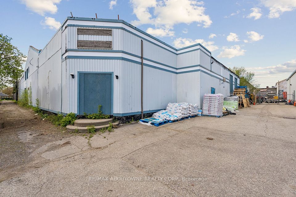 70 Wadsworth Street, Brantford, ON N3T 3V9