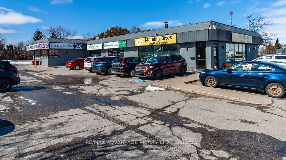 2121 Aldersbrook Road 1, London North, ON N6G 3X1