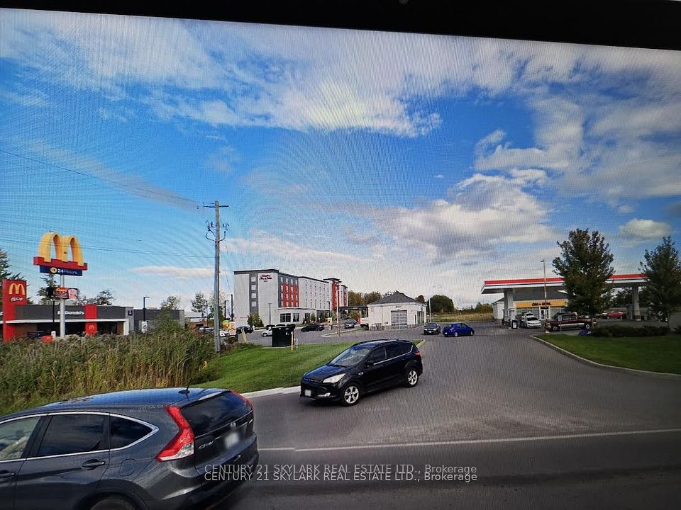 808 BELL Boulevard W, Belleville, ON K8N 4Z5