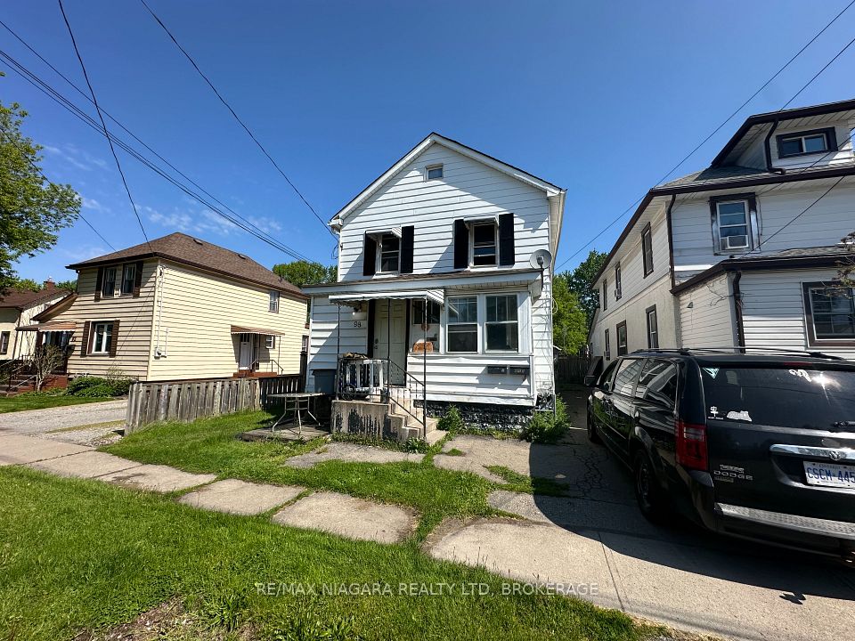 98 St Arnaud Street, Port Colborne, ON L3K 1M1